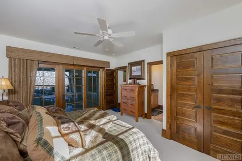 227 B Springhouse Drive Cashiers NC 28717