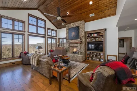227 B Springhouse Drive Cashiers NC 28717
