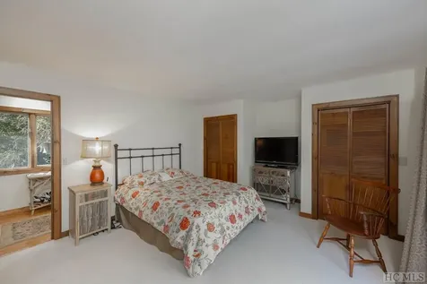 2057 Black Oak Drive Sapphire NC 28774
