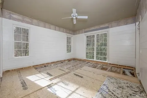278 Boathouse Row Sapphire NC 28774