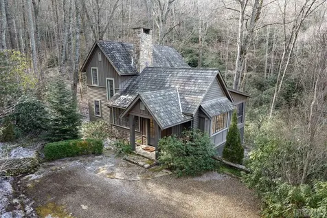 278 Boathouse Row Sapphire NC 28774