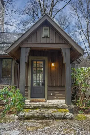 278 Boathouse Row Sapphire NC 28774