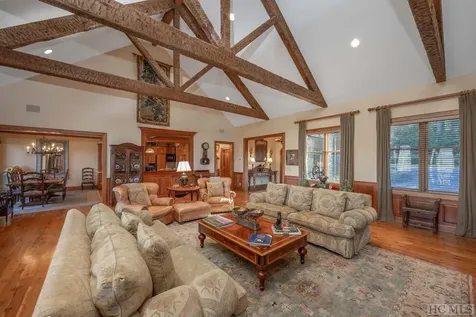 95 Cliffmont Road Cashiers NC 28717