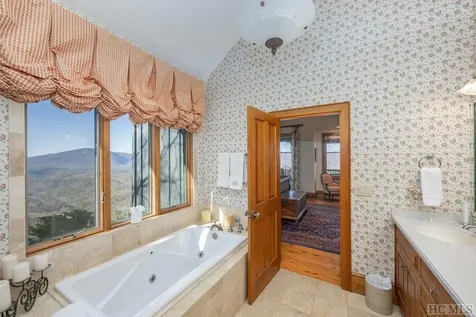 95 Cliffmont Road Cashiers NC 28717