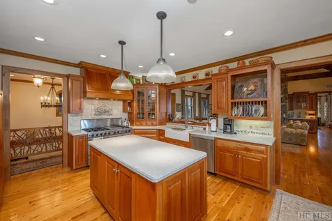 95 Cliffmont Road Cashiers NC 28717