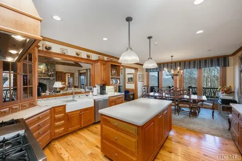 95 Cliffmont Road Cashiers NC 28717