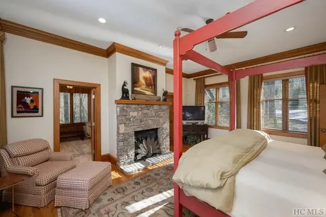 95 Cliffmont Road Cashiers NC 28717