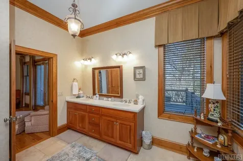 95 Cliffmont Road Cashiers NC 28717