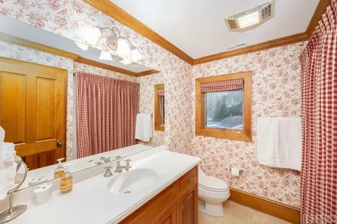 95 Cliffmont Road Cashiers NC 28717