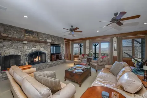 95 Cliffmont Road Cashiers NC 28717