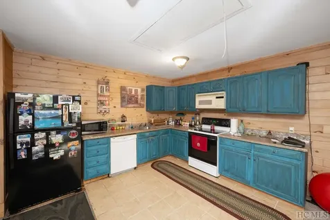 95 Cliffmont Road Cashiers NC 28717