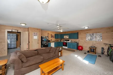 95 Cliffmont Road Cashiers NC 28717