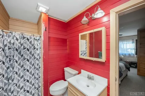 95 Cliffmont Road Cashiers NC 28717