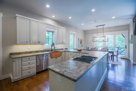 992 Found Forest Road Cashiers NC 28717