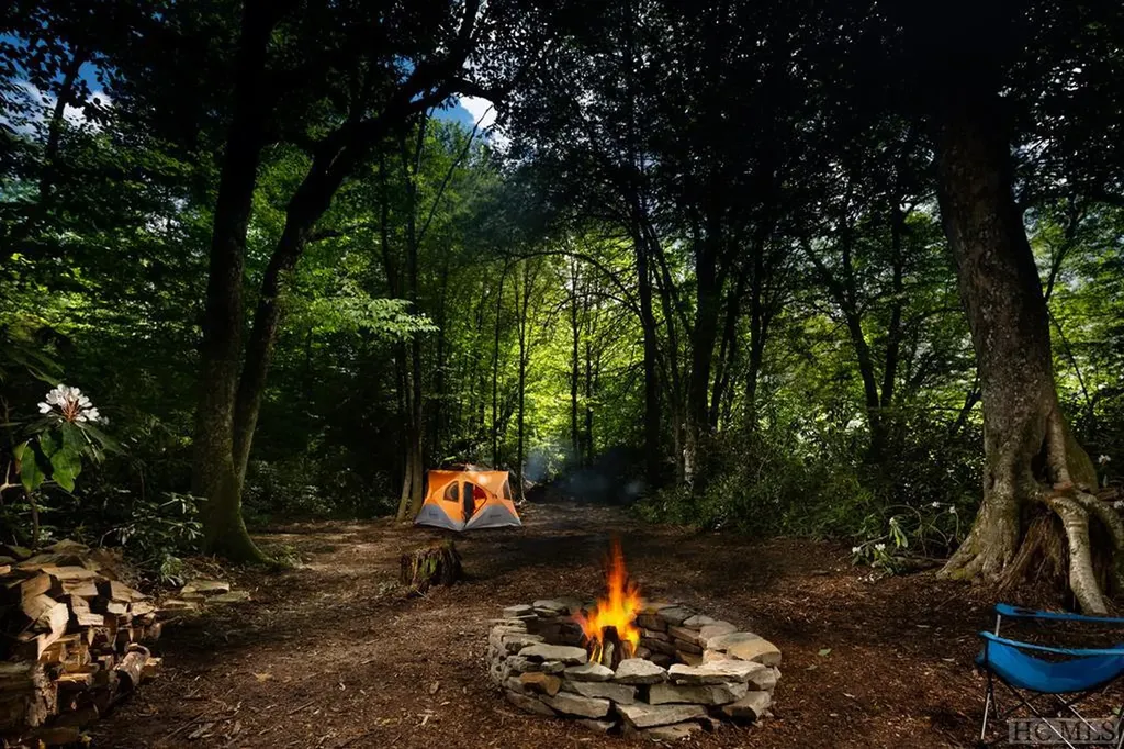 Lot 9 Glencove Drive Cashiers NC 28717