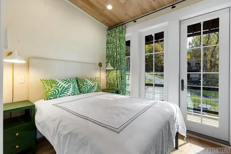 175 Moonstone Loop Highlands NC 28741