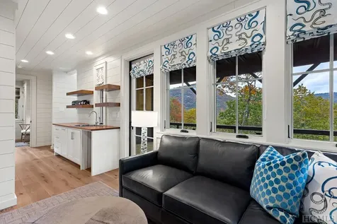 175 Moonstone Loop Highlands NC 28741