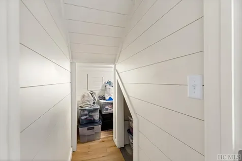 175 Moonstone Loop Highlands NC 28741