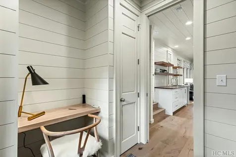 175 Moonstone Loop Highlands NC 28741
