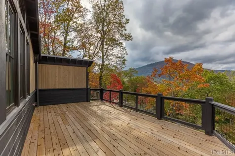 175 Moonstone Loop Highlands NC 28741