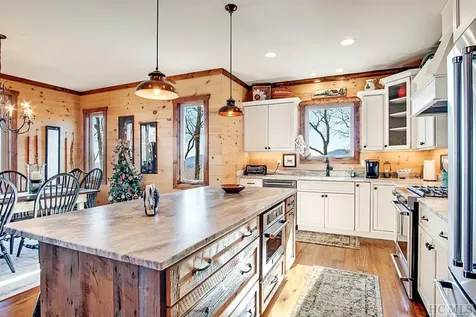 610 Sapphire Ridge Road Sapphire NC 28774