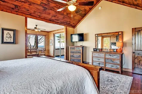 610 Sapphire Ridge Road Sapphire NC 28774