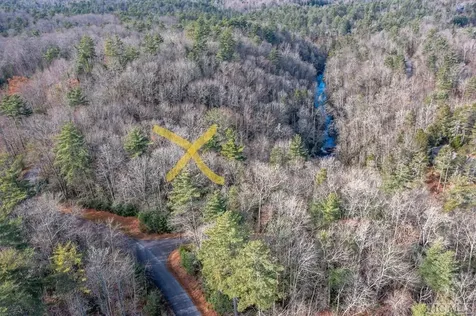 14 Randall Court Sapphire NC 28774