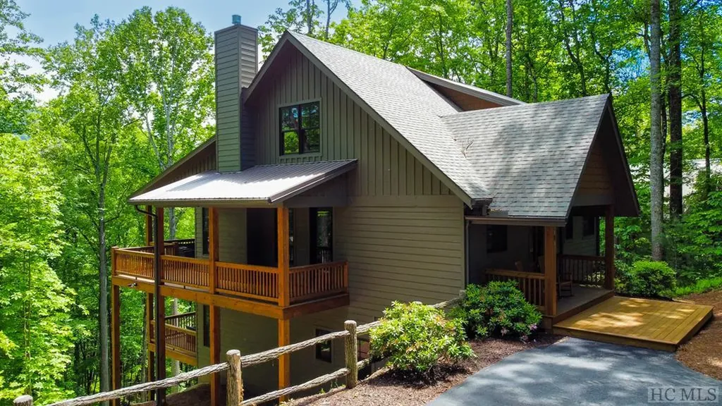 181 Narrows Road Sapphire NC 28774