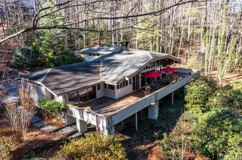 672 Cherokee Trail Sapphire NC 28774