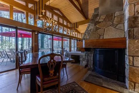 672 Cherokee Trail Sapphire NC 28774