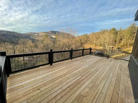 23 Moonstone Loop Highlands NC 28741