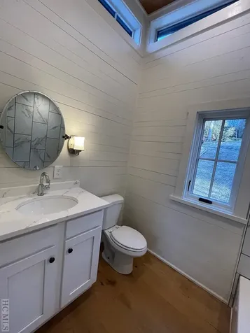 23 Moonstone Loop Highlands NC 28741