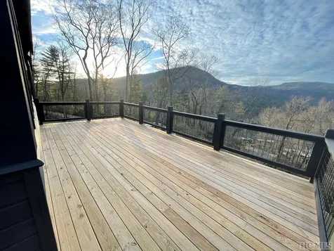 23 Moonstone Loop Highlands NC 28741