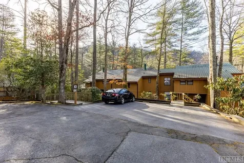 69 Chatterbox Way Sapphire NC 28774