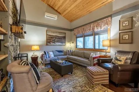69 Chatterbox Way Sapphire NC 28774