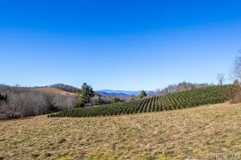 3760 Big Ridge Road Glenville NC 28736