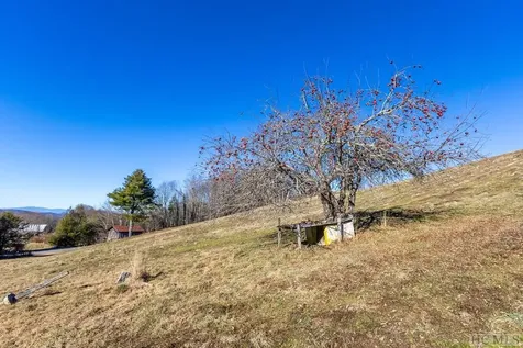 3760 Big Ridge Road Glenville NC 28736