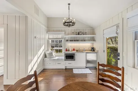 162 Happoldt Drive Highlands NC 28741