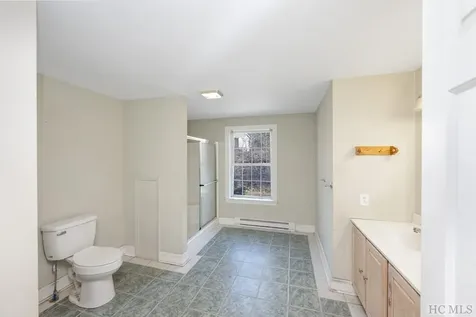177 Double Springs Cullowhee NC 28723