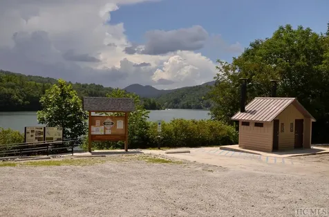 177 Double Springs Cullowhee NC 28723