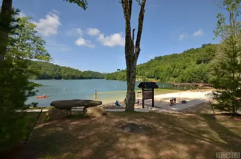177 Double Springs Cullowhee NC 28723