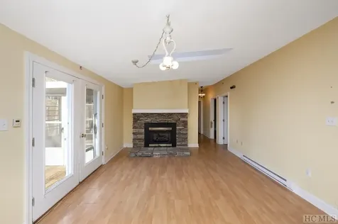 177 Double Springs Cullowhee NC 28723