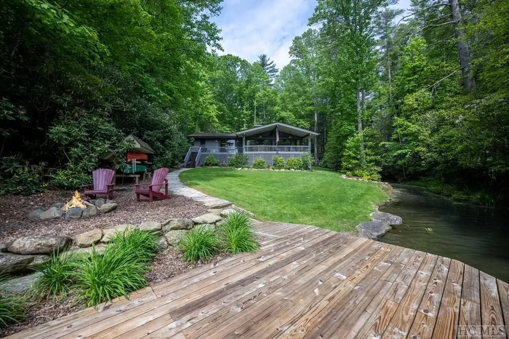 2488 West Club Boulevard Lake Toxaway NC 28747