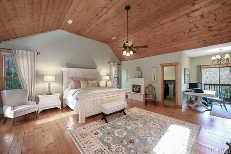 939 W Christy Trail Sapphire NC 28774