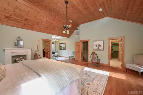 939 W Christy Trail Sapphire NC 28774
