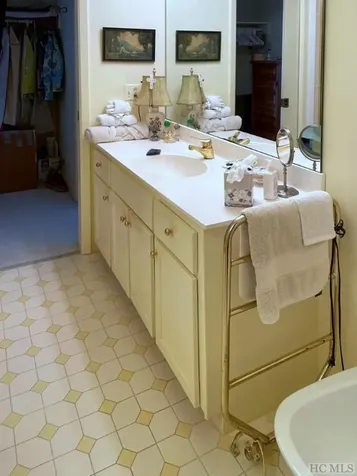 230 Lucerne Drive Highlands NC 28741