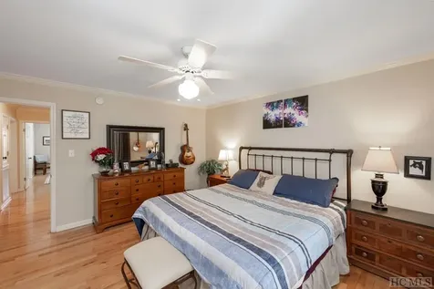 42 Mayapple Drive Sapphire NC 28774
