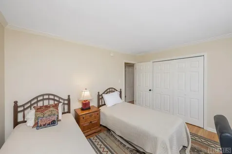 42 Mayapple Drive Sapphire NC 28774