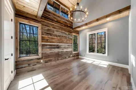 471 Sherwood Forest Road Highlands NC 28741