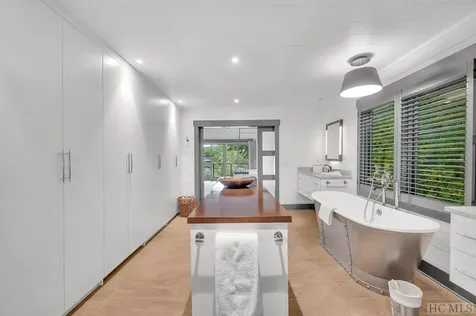 843 North Club Boulevard Lake Toxaway NC 28747